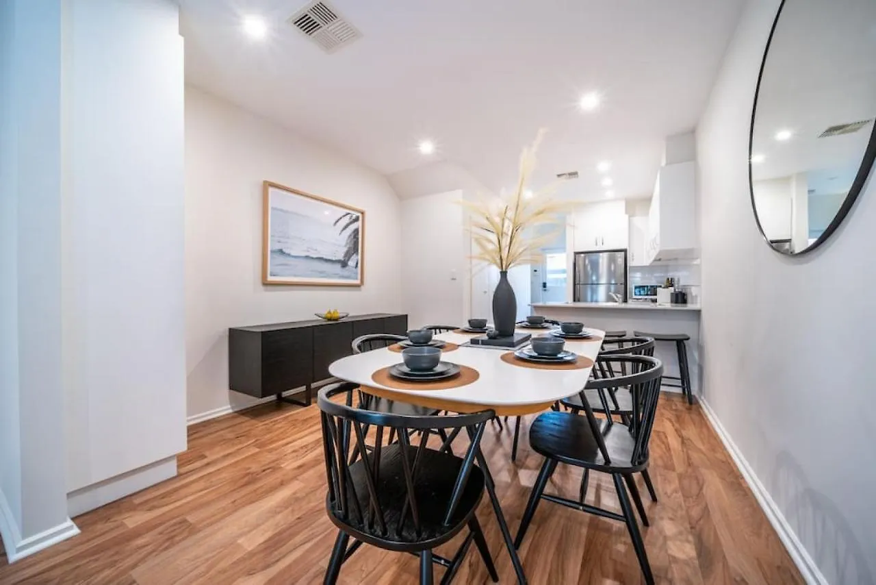 Black Oak At Brompton أدليد
